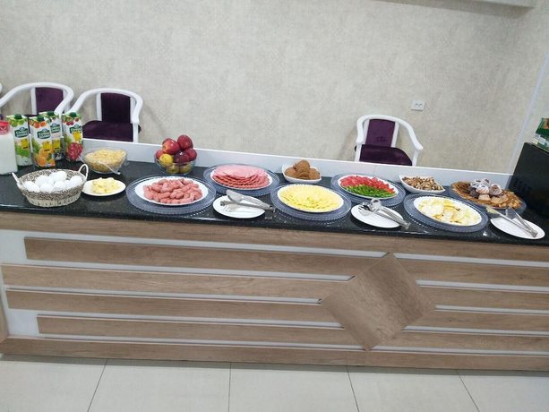 Imagen del bar/restaurante del Hotel GRAND SOHIL HOTEL. Foto 6