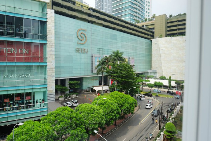 Imagen de los exteriores del Hotel GRAND THAMRIN HOTEL. Foto 17