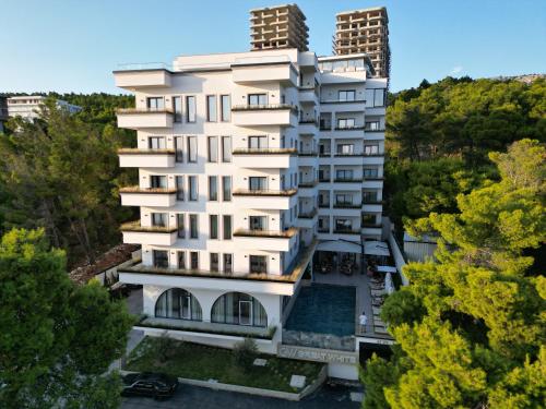 Imagen general del Hotel GREAT WHITE HOTEL. Foto 1