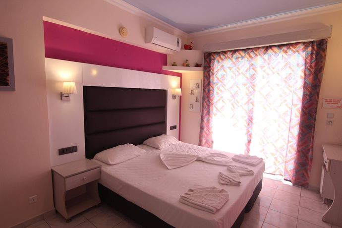 Imagen de la habitación del Hotel GRECIAN FANTASIA RESORT. Foto 4