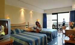 Imagen de la habitación del Hotel GREEN OASIS CRYSTAL BEACH. Foto 5