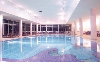 Imagen de la piscina del Hotel GREEN PARK RESORT SPA and GOLF. Foto 9