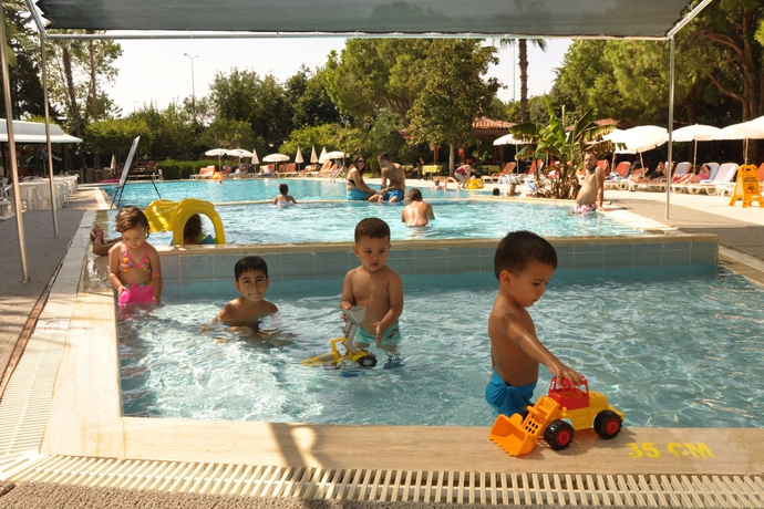 Imagen de la piscina del Hotel GREEN PEACE, Mahmutlar. Foto 9
