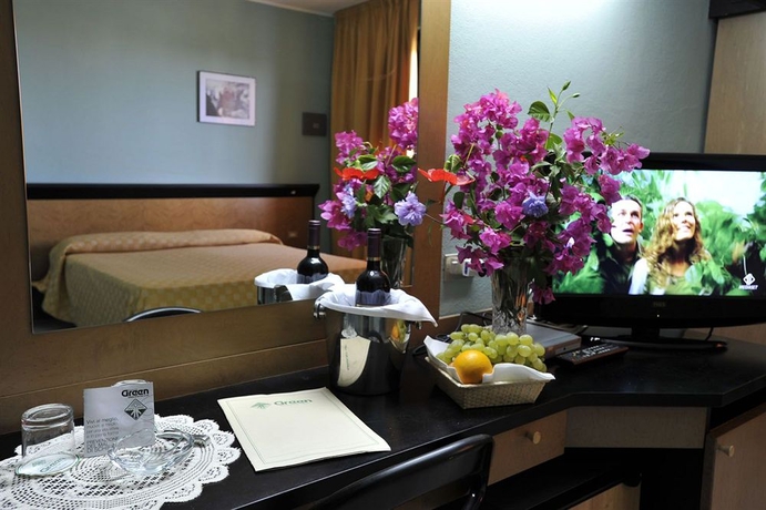 Imagen de la habitación del Hotel GREEN SPORTING CLUB. Foto 9