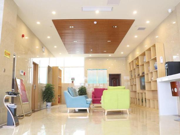 Imagen de los interiores del Hotel GREENTREE INN LINYI MENGSHAN NORTH ROAD EXPRESS HOTEL. Foto 5