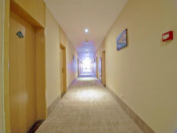 Imagen general del Hotel GREENTREE INN ZHENJIANG DANYANG DEVELOPMENT ZONE M. Foto 2