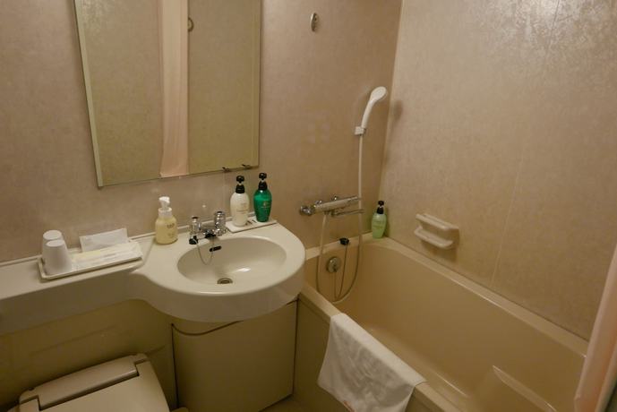 Imagen de la habitación del Hotel GRG Hotel Naha. Foto 14