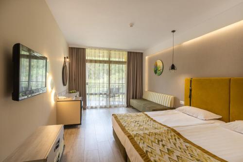 Imagen de la habitación del Hotel GRIFID Encanto Beach - MediSPA, Ultra All Inclusive & Private Beach. Foto 14