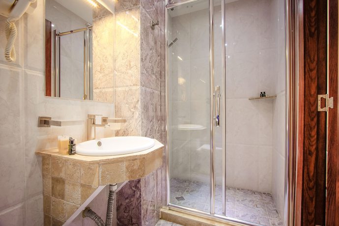 Imagen de la habitación del Hotel GTM PLAZA. Foto 6