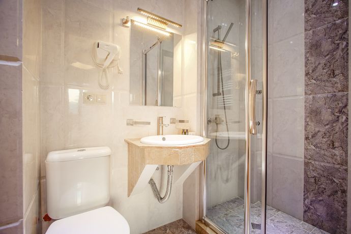 Imagen de la habitación del Hotel GTM PLAZA. Foto 7
