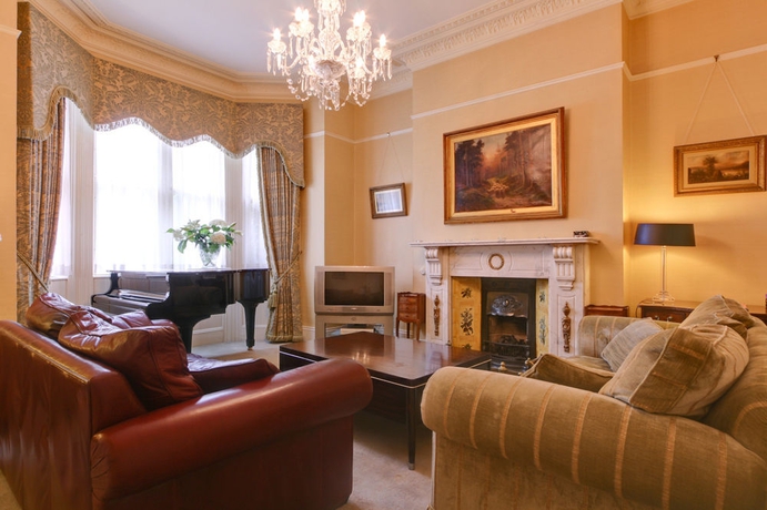 Imagen de los interiores del Hotel GUESTHOUSE GLENOGRA. Foto 7