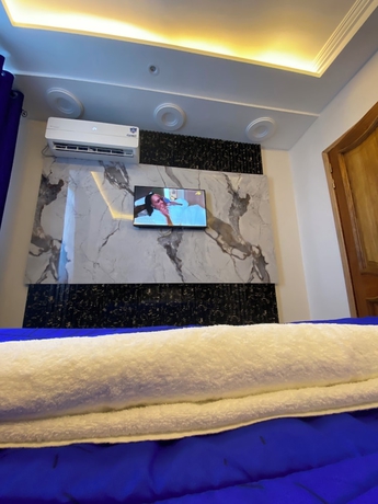 Imagen de la habitación del Hotel GUIKO H&ocirc;tel Palace. Foto 4