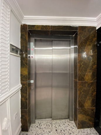 Imagen de los interiores del Hotel GUIKO H&ocirc;tel Palace. Foto 13