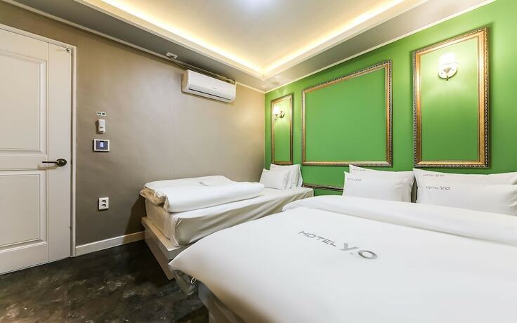 Imagen de la habitación del Hotel GUKMIN. Foto 30