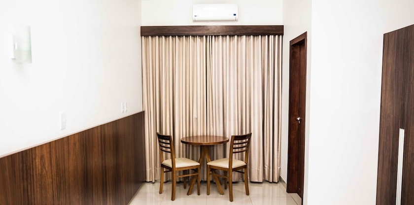 Imagen de la habitación del Hotel G&aacute;latas Golden. Foto 18