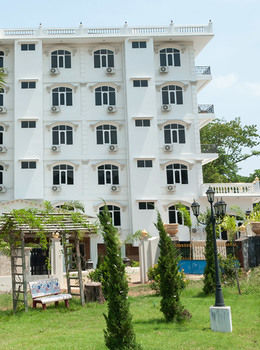 Imagen de los interiores del Hotel Gabana. Foto 12