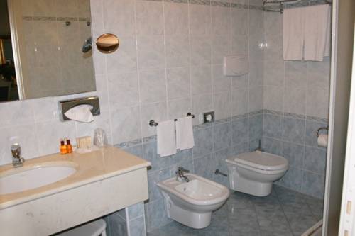 Imagen de la habitación del Hotel Gabarda. Foto 7