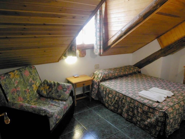 Imagen de la habitación del Hotel Gabarre. Foto 10
