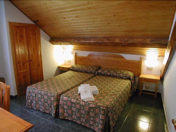 Imagen de la habitación del Hotel Gabarre. Foto 15