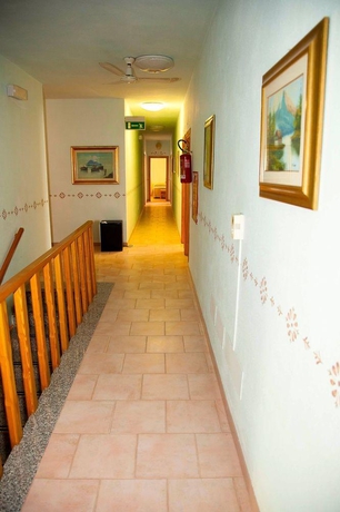 Imagen general del Hotel Gabbiano - Agenzia Isola Rossa. Foto 12