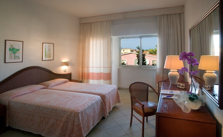 Imagen de la habitación del Hotel Gabbiano Azzurro and Suites. Foto 5