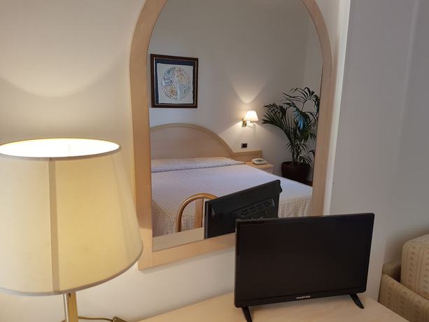 Imagen de la habitación del Hotel Gabbiano Beach. Foto 4