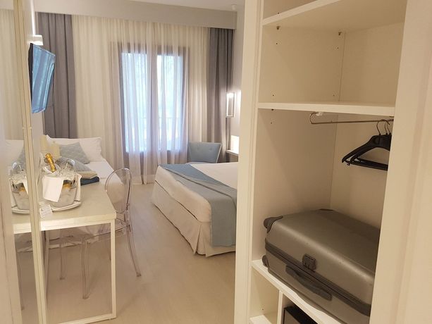 Imagen de la habitación del Hotel Gabbiano Beach. Foto 6