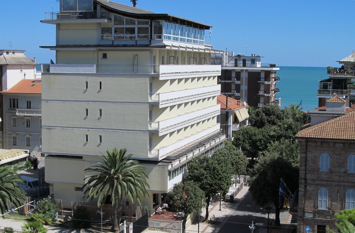 Imagen general del Hotel Gabbiano, Porto San Giorgio. Foto 1