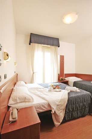 Imagen de la habitación del Hotel Gabbiano, Viserba. Foto 6