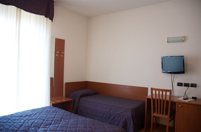 Imagen de la habitación del Hotel Gabbiano, Viserba. Foto 7