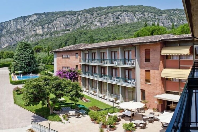 Imagen general del Hotel Gabbiano by Double Hospitality. Foto 2