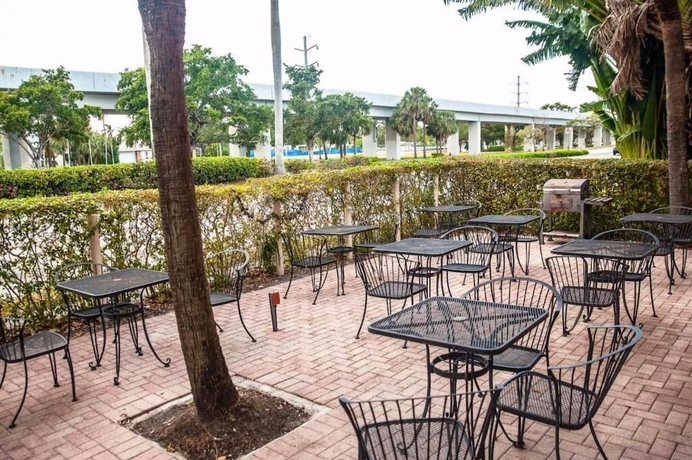 Imagen de la habitación del Hotel Gables Inn. Foto 10