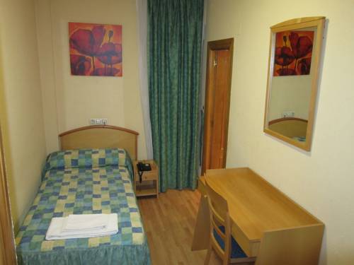 Imagen de la habitación del Hotel Gabriel Y Galan. Foto 3