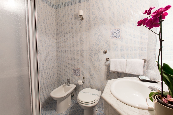 Imagen de la habitación del Hotel Gabriella, Roma. Foto 11