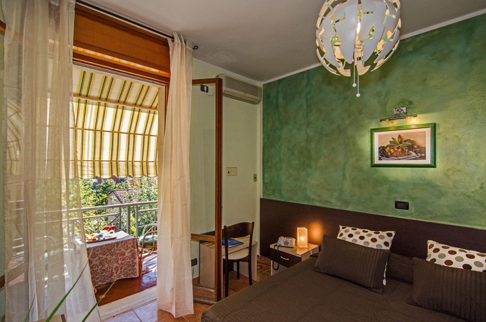 Imagen de la habitación del Hotel Gabrini. Foto 5