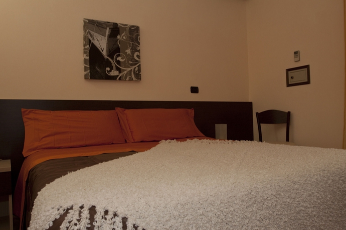Imagen de la habitación del Hotel Gabrini. Foto 12
