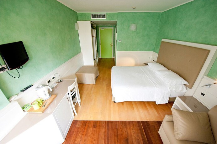 Imagen de la habitación del Hotel Gabry, Riva del Garda. Foto 6
