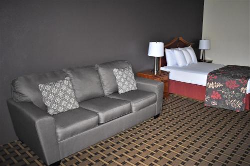 Imagen de la habitación del Hotel Gadsden Inn and Suites. Foto 17
