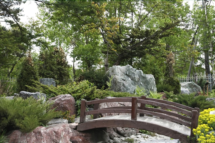 Imagen de los exteriores del Hotel Gagarin. Foto 12