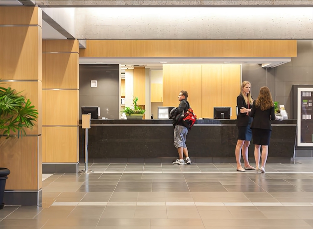 Imagen de los interiores del Hotel Gage Suites At Ubc. Foto 16