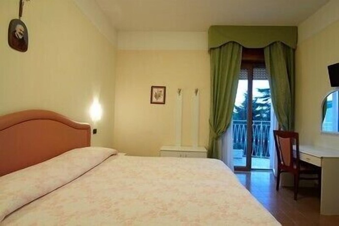 Imagen de la habitación del Hotel Gaggiano. Foto 9
