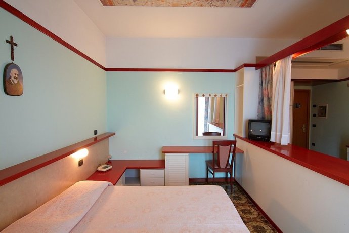 Imagen de la habitación del Hotel Gaggiano. Foto 11