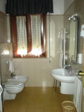 Imagen de la habitación del Hotel Gaggiano. Foto 14