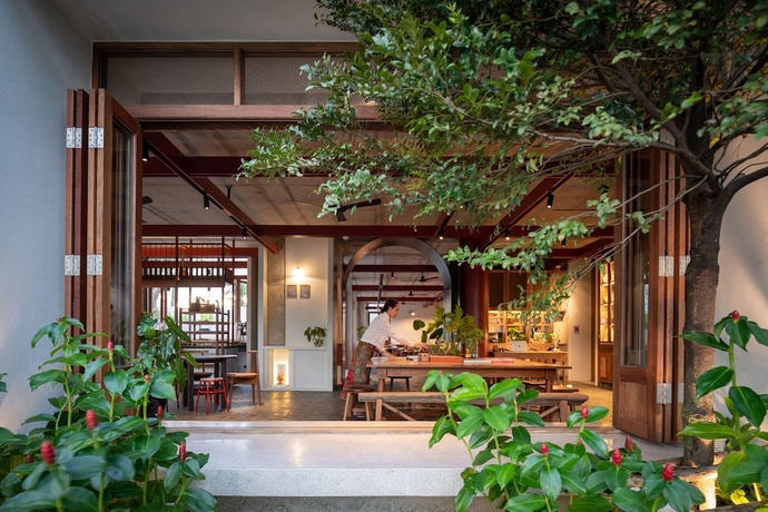 Imagen de los interiores del Hotel Gahn. Foto 19