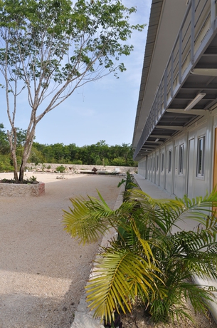 Imagen de los exteriores del Hotel Gaia. Foto 15