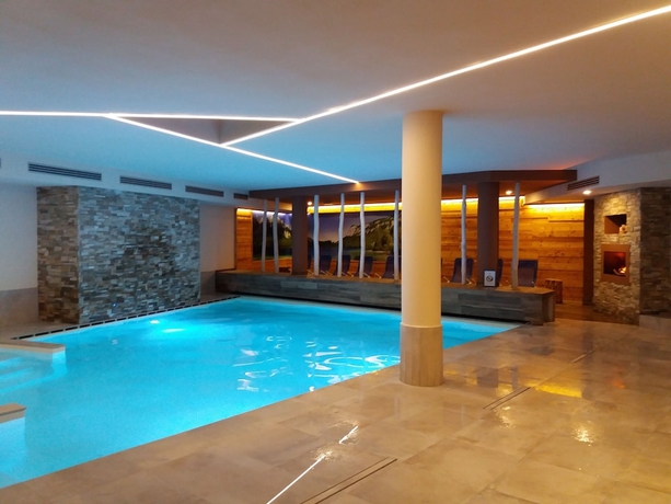 Imagen de la piscina del Hotel Gaia Wellness Residence. Foto 18