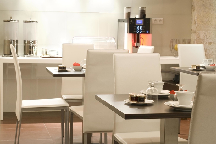 Imagen del bar/restaurante del Hotel Gaillon Opéra. Foto 2