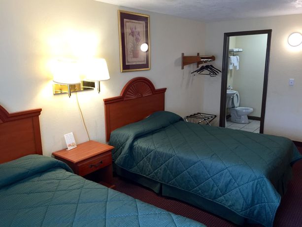 Imagen de los interiores del Hotel Gainesville Lodge. Foto 14