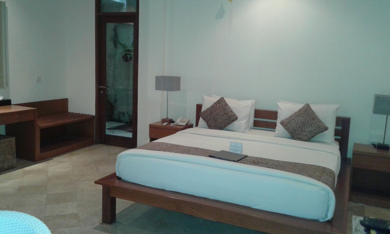 Imagen de la habitación del Hotel Gajah Biru Bungalows. Foto 9