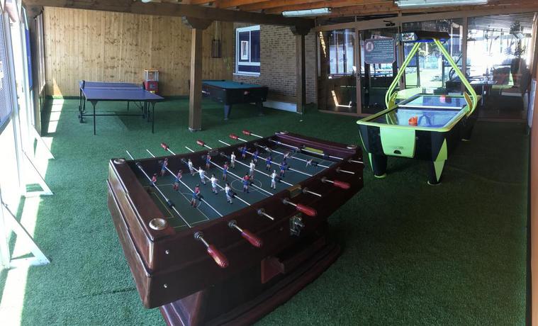 Imagen de los exteriores del Hotel Gala, Noja. Foto 13